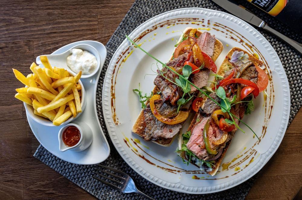 The Inn Hotel Bar And Restaurant Saint Helier Jersey Exteriér fotografie